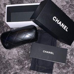 CHANEL SUNGLASSES CASE